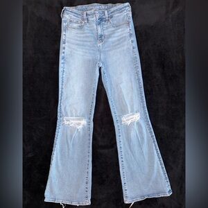 American Eagle Outfitters Light Blue High-Rise Women’s Jeans